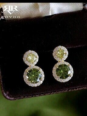 ✨3 FOR $28✨🆕️🏵GOLD-TONE SIMULATED PERIDOT & RHINESTONE DROP EARRINGS🏵